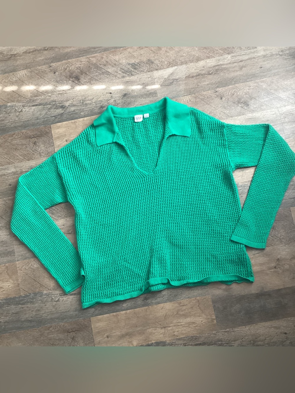 GAP Bright Green Open-Knit V-Neck Polo Sweater - Women's